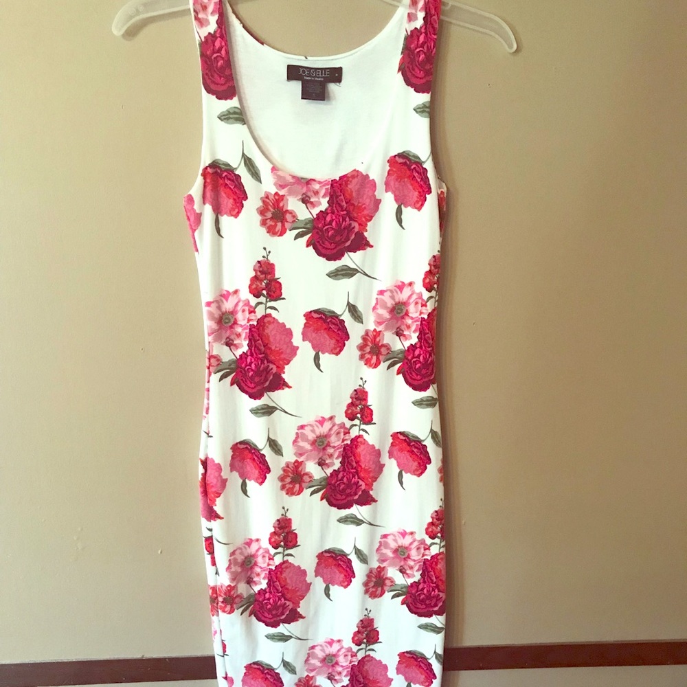 Fitted floral dress